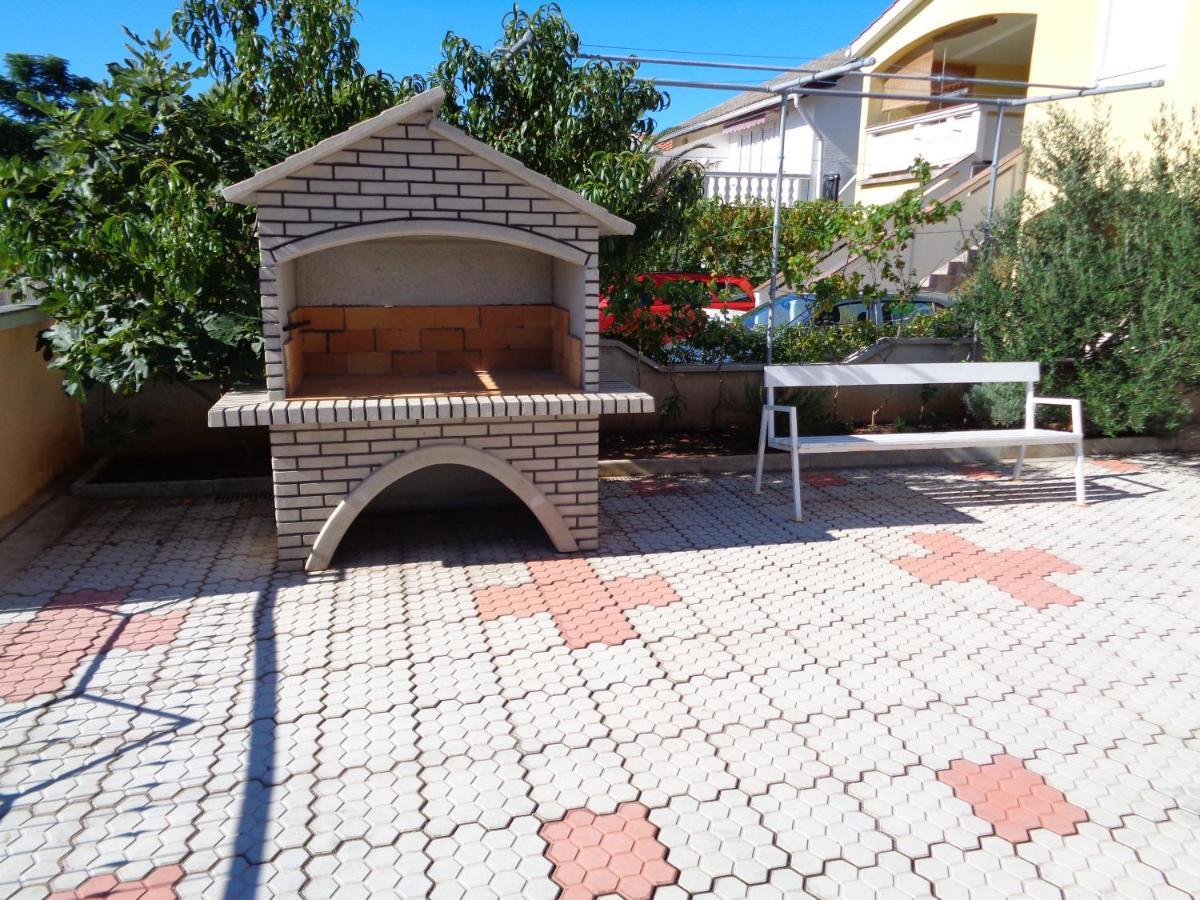 Apartman Kristo Вир Екстериор снимка
